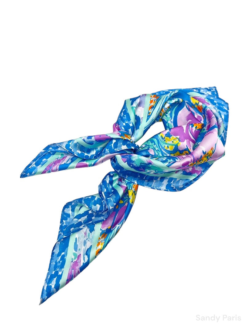 Foulard Carré 69 cm x 69 cm en Polyester - Élégance et Polyvalence