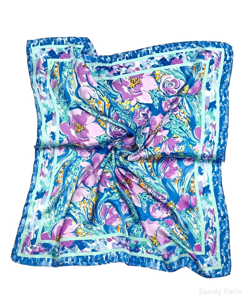 Foulard Carré 69 cm x 69 cm en Polyester - Élégance et Polyvalence